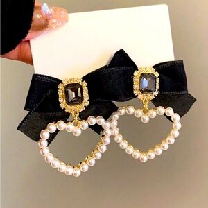 NWT-Elegant Holiday Ribbon Bow and Pearl, Statement Earrings